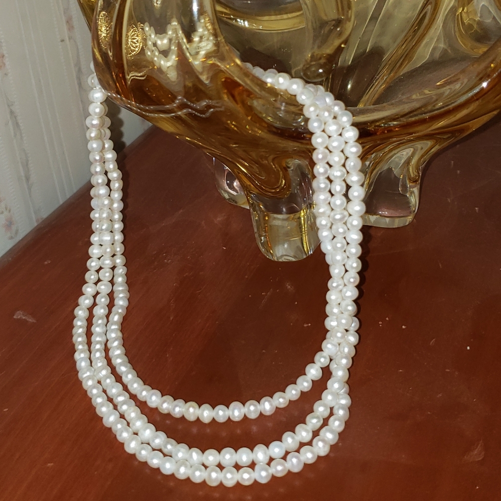 Natural triple strand pearl necklace